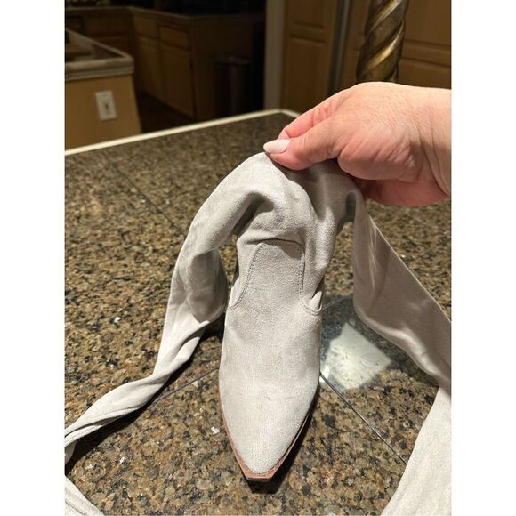 Like new Just Fab booties - Picture 2 of 9